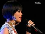 Rihanna - Umbrella (Live at VIVA 24.05.2007)  кадр