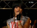 Rihanna - Umbrella (Live at VIVA 24.05.2007)  кадр