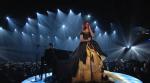 Eminem, Rihanna, Adam Levine - Love the Way You Lie (Part II) (Live at Grammy 2011) HDTVRip кадр