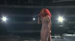 Rihanna - California King Bed (Live at American Idol 14.04.2011) HDTVRip кадр
