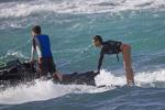 Rihanna катается на водных лыжах