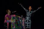 Rihanna и Coldplay выступают с песне Umbrella