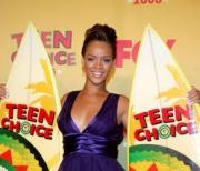 Rihanna номинирована на Teen Choice 2013 и MuchMusic Video Awards 2013