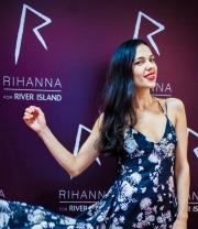 Звезды примерили летнюю коллекцию Rihanna for RIVER ISLAND