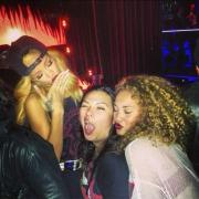 Rihanna в клубе VIP Room в Париже (8 июня)