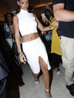 Rihanna на презентации новой линии косметики MAC в Гонконге - 15 сентября