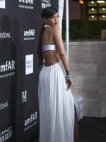 Rihanna посетила 2014 amfAR LA Inspiration Gala