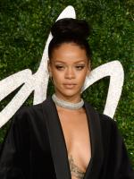 Rihanna посетила British Fashion Awards в Лондоне - 1 декабря