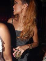 7 мая - Rihanna в клубе Greenhouse в Нью-Йорке