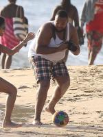 Рианна на пляже на Барбадосе - 9 августа