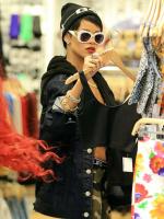 Рианна на шопинге в Нью-Йорке (19 августа)