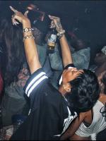 Rihanna в клубе Venue в Нью-Йорке (24 августа)