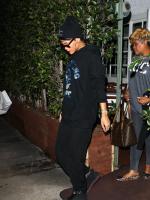 Rihanna покидает ресторан Giorgio Baldi в Лос-Анджелесе - 31 августа