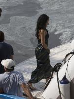 Рианна на яхте около Рио-де-Жанейро - 17 января 2014