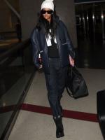 Рианна прилетела в Лос-Анджелес из Нью-Йорка - 31 января 2014
