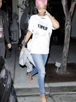 Rihanna ужинает в Mastro&#039;s Steakhouse в Беверли-Хиллз - 19 мая 2014
