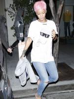 Rihanna ужинает в Mastro&#039;s Steakhouse в Беверли-Хиллз - 19 мая 2014