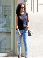Rihanna гуляет в Нью-Йорке - 2 июня 2014