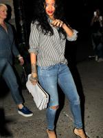 Rihanna направляется в ресторан Da Silvano в Нью-Йорке - 31 июля 2014