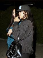 Рианна покидает японский ресторан в Лос-Анджелесе - 5 августа 2014