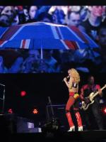 Rihanna выступила на стадионе Twickenham в Лондоне - 15 июня