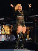 Rihanna выступила в Лондоне 16 июня 2013