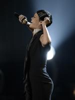 Rihanna выступает на AMA 2013 (25 ноября)