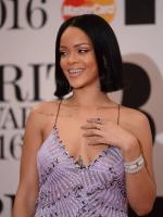 Rihanna на церемонии Brit Awards