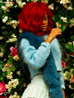 Промо фото к альбому Rihanna - Loud