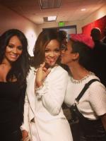 Rihanna за кулисами DWT в Лос-Анджелесе (8 апреля)