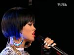 Rihanna - Umbrella (Live at VIVA 24.05.2007)  кадр